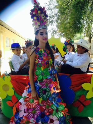 Reina Carnaval Escolar Moncionero 11-3-2016
Palabras clave: moncion;carnaval;municipiomoncion;losmoncionero;vitico;casabe;pinos;presa