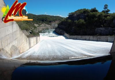 Seguimos MostrÃ¡ndoles La Belleza y El EspectÃ¡culo Que Nos Brinda La Naturaleza a travÃ©s De La Presa De MonciÃ³n 15-9-2017
