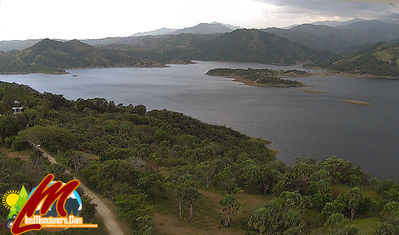 Presa De Moncion, Vista Desde La Comunidad Loma Del Tanque 
