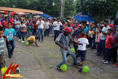 Juegos Populares y Palo Encebao Patronales San Antonio De Padua 2017 MonciÃ³n
