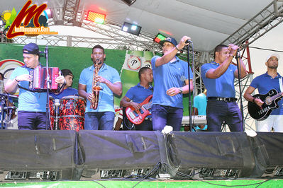 The New Mambo En El Parque De Moncion Patronales San Antonio De Padua 2017 MonciÃ³n 13-6-2016
