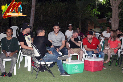 Compartiendo Con Los Musicos De Raulin Rodriguez y Chiqui Rodriguez , Con Osvaldo Espinal y Elvin Rodriguez y Amigos En Cacique MonciÃ³n
