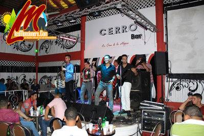 Ke Banda En El Cerro Bar De Moncion 13-9-2015
Palabras clave: Ke Banda;Cerro Bar De Moncion 13-9-2015;municipio moncion;losmoncionero;vitico;musica tipica;casabe;presa