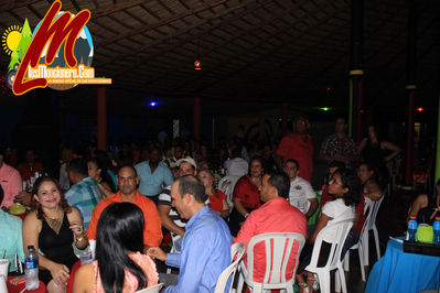 Wilman PeÃ±a Reapertura Del Rancho Moncion 31-10-2015
Palabras clave: wilman peÃ±a;vitico;el rancho moncion;losmoncionero;cerro bar;casabe;musica tipica