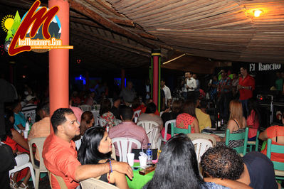 Wilman PeÃ±a Reapertura Del Rancho Moncion 31-10-2015
Palabras clave: wilman peÃ±a;vitico;el rancho moncion;losmoncionero;cerro bar;casabe;musica tipica