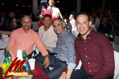 Hector Acosta Â¨ El Torito Â¨ En El Cerro Bar De Moncion 1-1-2016
Palabras clave: moncion;capital del casabe;losmoncionero.com;losmoncioneros;vitico;hector acosta;el torito;cerro bar;municipiomoncion