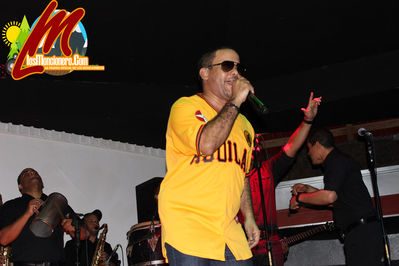 Hector Acosta Â¨ El Torito Â¨ En El Cerro Bar De Moncion 1-1-2016
Palabras clave: moncion;capital del casabe;losmoncionero.com;losmoncioneros;vitico;hector acosta;el torito;cerro bar;municipiomoncion