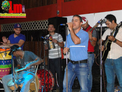 Yina Castillo Y Grupo De Bachata De Miguelin , Cerro Bar Moncion 11-5-2014
Palabras clave: Yina Castillo;El Mujeron;Acordeon;El Prodigio;Yovanny Polanco;Moncion;LosMoncionero;Cerro Bar;Musica Tipica;Bachatas