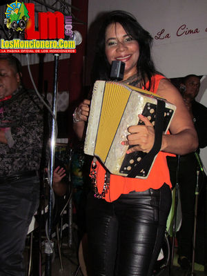 La India Canela Cerro Bar Moncion 3-5-2015
Palabras clave: Cerro bar;moncion;losmoncionero.com;la india Canela;merenguera;tipico