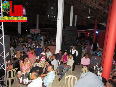 Luis Vargas Cerro Bar MonciÃ³n 18-4-2015
Palabras clave: luis vargas;rey supremo;bachata;vitico;moncion;losmoncionero.com;cerro bar