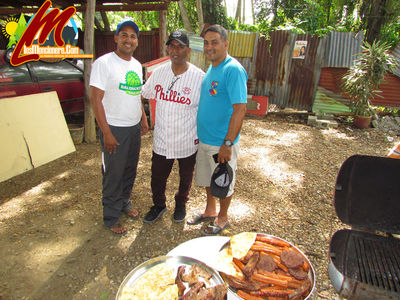 Pasa Tarde Donde Antonito Rodriguez En MonciÃ³n 14-7-2015
Palabras clave: moncion;losmoncionero;ceron Bar;cerro Bar;vitico;municipio