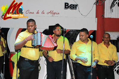 Suprabanda En El Cerro Bar De MonciÃ³n 11-10-2015
Palabras clave: Suprabanda;Cerro Bar De MonciÃ³n 11-10-2015;vitico;losmoncionero;municipio moncion;musica tipica