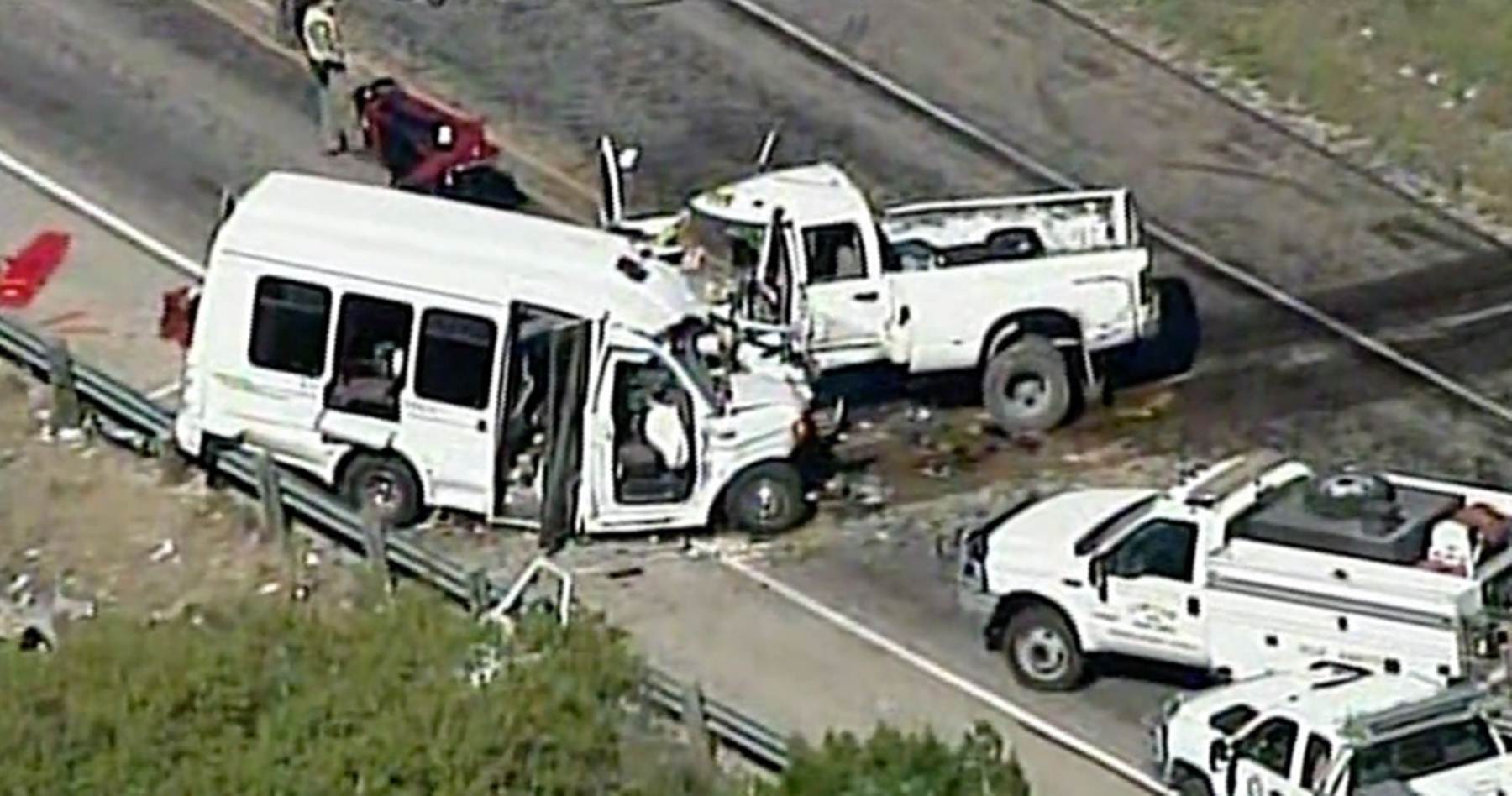 TEXAS Accidente de autobús deja al menos trece muertos y dos heridos