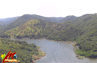 Esta Zona Del Lago De La Presa de Moncion Es Lo Que En Aquellos AÃ±os Fue El Balneario Mas Famoso En Moncion Â¨Los CacaosÂ¨ hoy dia miren como esta El Area 
