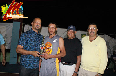 Jeffrey Betances Equipo De Las Flores - Mejor Armador - Final 8va Copa Baloncesto Moncionero 2016 , Equipo De Cepillo Campeon - Las Flores Sub Campeon y Entrega De Trofeos a Jugadores Destacados Del Torneo
