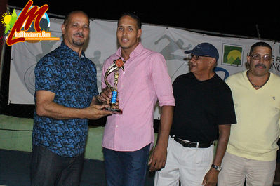 Argenis Miguel Collante Torres Equipo De Proyecto - Lider En Rebotes - Final 8va Copa Baloncesto Moncionero 2016 , Equipo De Cepillo Campeon - Las Flores Sub Campeon y Entrega De Trofeos a Jugadores Destacados Del Torneo
