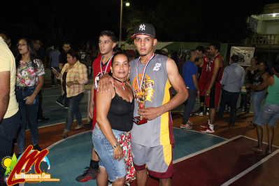 Final 8va Copa Baloncesto Moncionero 2016 , Equipo De Cepillo Campeon - Las Flores Sub Campeon y Entrega De Trofeos a Jugadores Destacados Del Torneo
