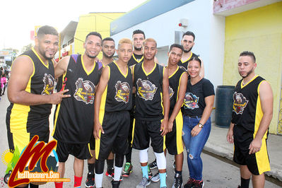 Desfile Inaugural 9na Copa de Baloncesto Moncionero Cooperativa Mamoncito 2017 , Dedicada al SeÃ±or Franklin Torres Taveras
