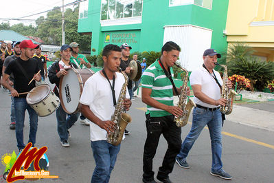 Desfile Inaugural 9na Copa de Baloncesto Moncionero Cooperativa Mamoncito 2017 , Dedicada al SeÃ±or Franklin Torres Taveras
