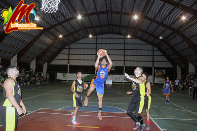 Barrio Nuevo VenciÃ³ a Proyecto 82-71 y ConsiguiÃ³ su Boleto Para La Gran Final Con El equipo de Las Flores 
