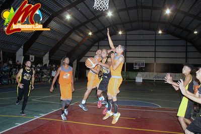 Equipo De Las Flores lleva la serie Final a un Juego decisivo al vencer a Barrio Nuevo 91 a 75 maÃ±ana domingo juego Final un solo ganador en el  9no Torneo De Baloncesto Moncionero 2017
