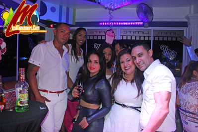 CumpleaÃ±os De Elizabeth En Limite Club Drink MonciÃ³n - 21-12-2015
Palabras clave: moncion;vitico;municipiomoncion;losmoncionero;limite club,drink;cerro bar;cumpleaÃ±os