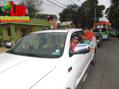 Desfile Patronales San Antonio 2015 MonciÃ³n
Palabras clave: desfile;patronales san antonio;moncion;vitico;losmoncionero.com;casabe;guaraguano;municipio Moncion