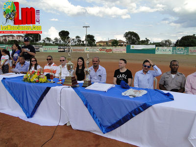 6to Torneo Softbol Moncioneros Ausentes Enero 2015
Palabras clave: 6to Torneo Softbol Moncioneros Ausentes Enero 2015;moncion;losmoncionero.com;vitico;losmoncion