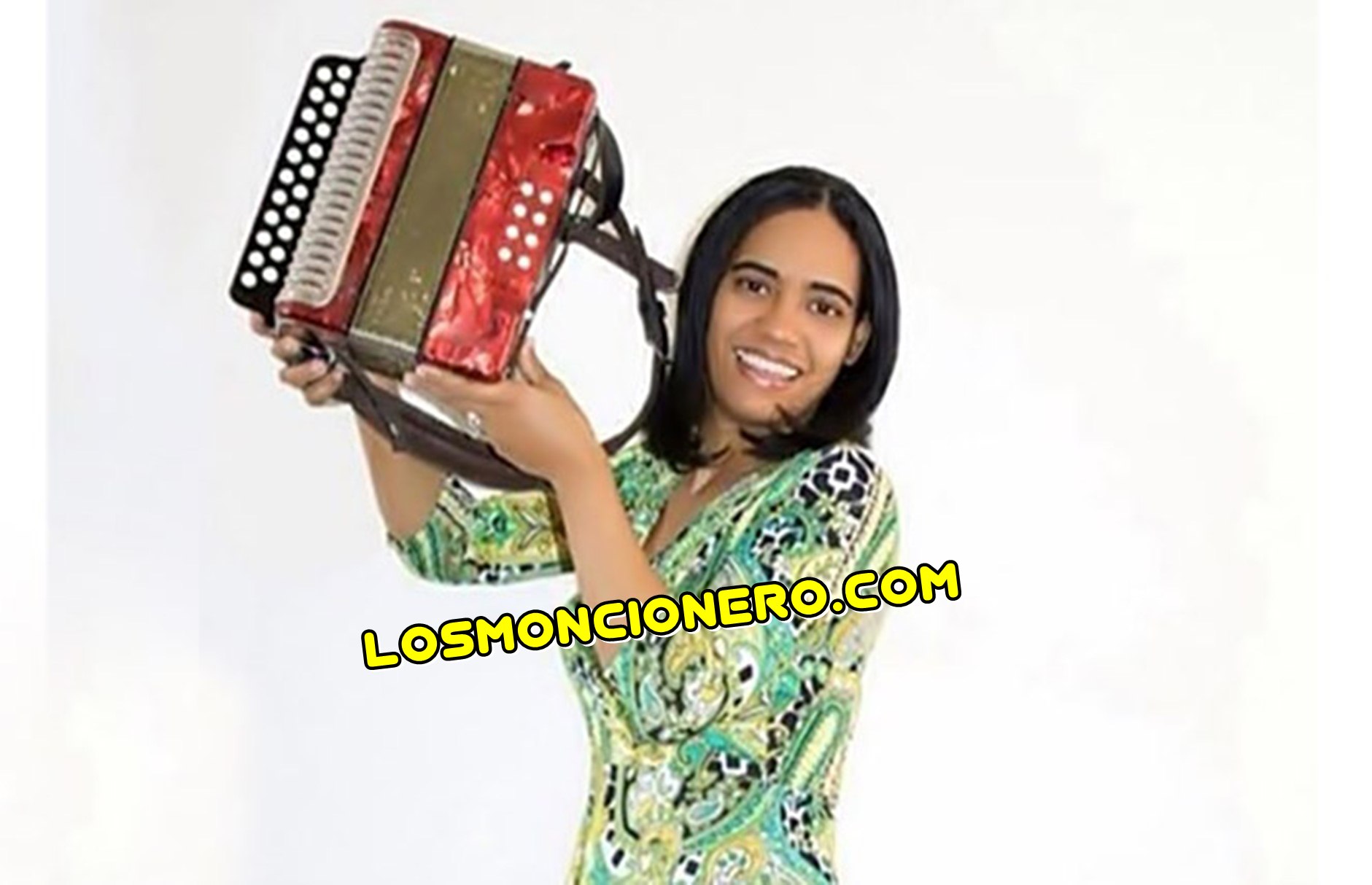 Raquel Arias – Amada Y Deseada (2020)