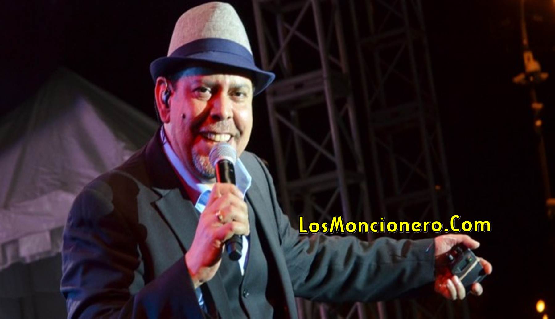 Fernando Villalona – Sigo Alegre Merengue Navideno 2017