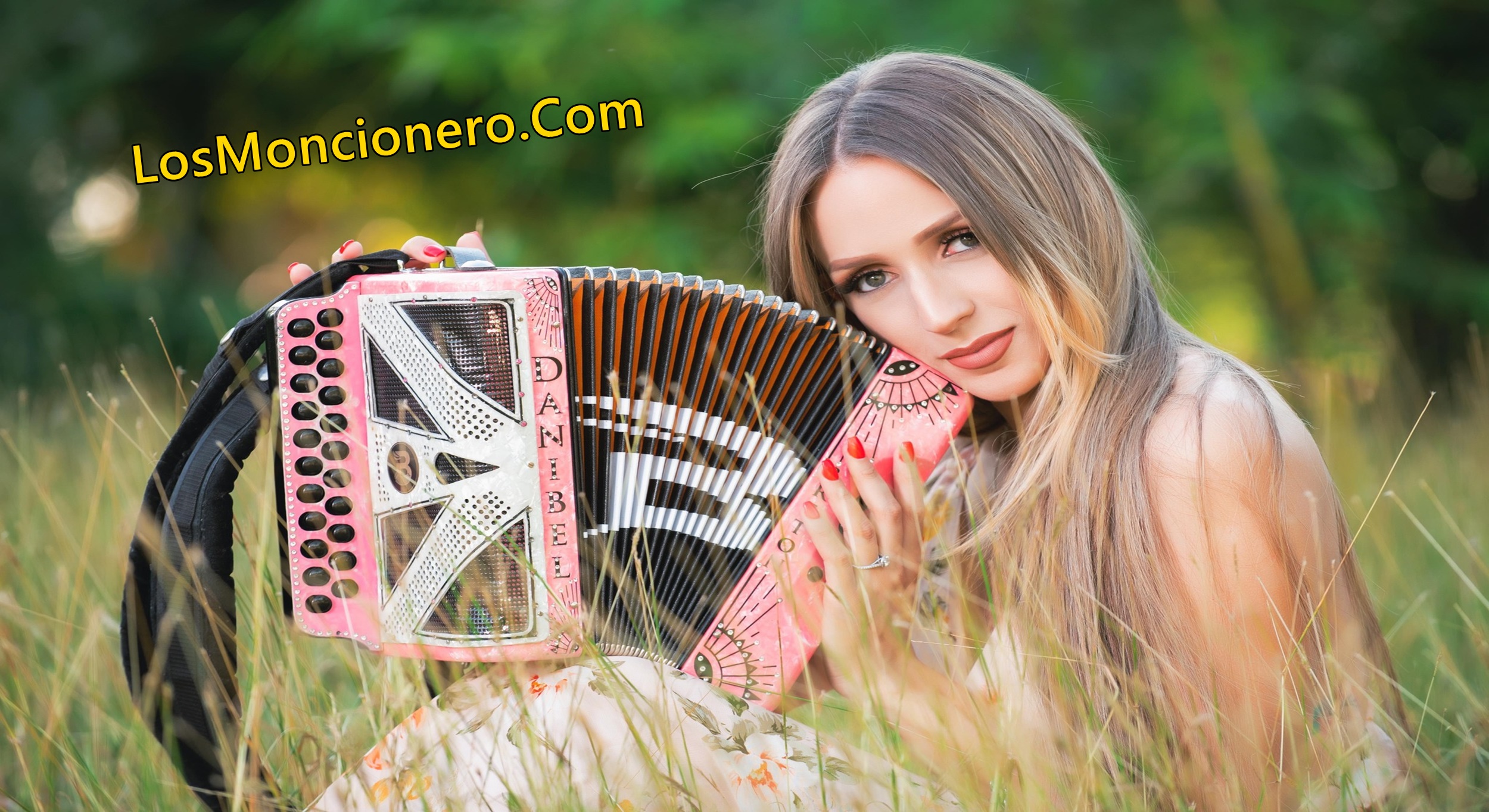 La Barbie Del Acordeon – Rayando El Sol